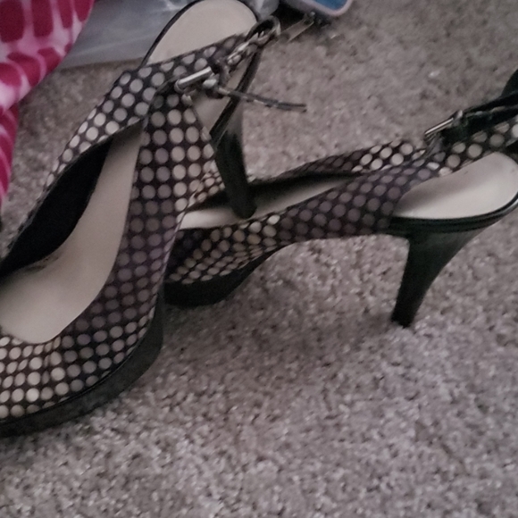 April ❤️ - Picture 5 of 5